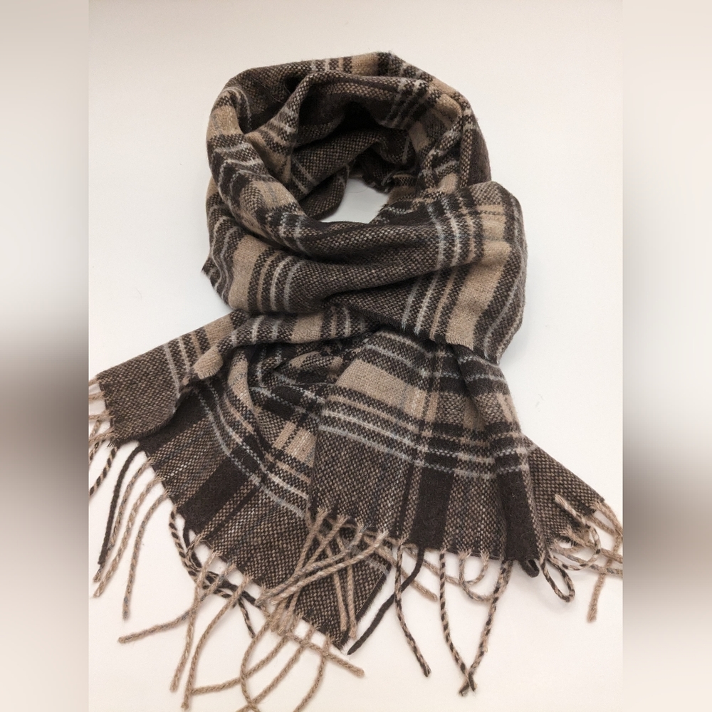 Linea Emmeti 100% cashmere scarf NWT made in Italy